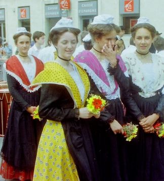 Arles fete du costume 1993 4 