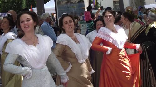 Avignon defile des 90 ans du ruban 2 