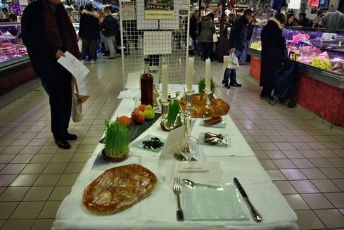 Avignon les halles exposition table des 13 desserts 5 