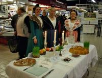 Avignon les halles exposition table des 13 desserts