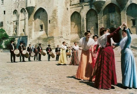 Defile avignon 13 