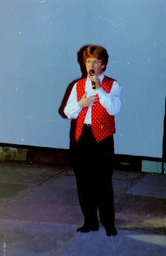 Guy bonnet et le ruban au palais du roure