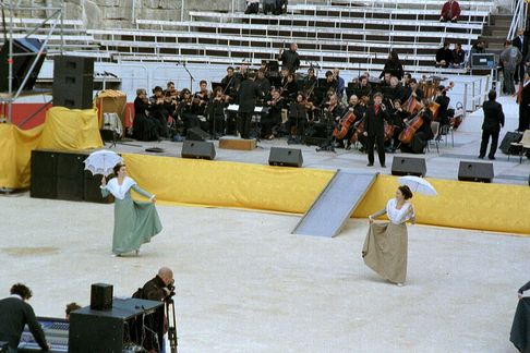 Guy bonnet et le ruban aux arenes d arles 2003 2 