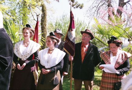 Meyrargues journee d arbaud avec la nacioun gardiano 2006 6 