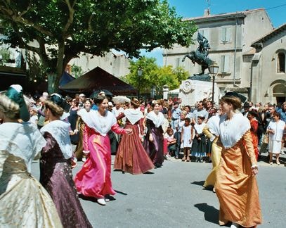 St eloi rognonas 2004 8 