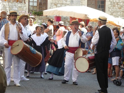 Vallon pont d arc fete de la lavande 01